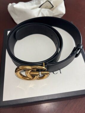 Gucci Black Leather Belt with Aged Gold Double G Buckle